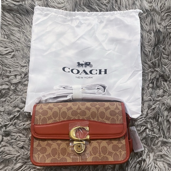 NWT Coach Studio Shoulder Bag in Signature Canvas - Picture 7 of 10